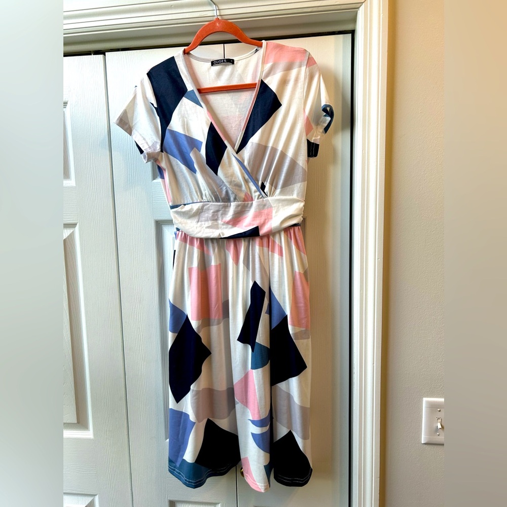 Ladies size small summer dress with pockets